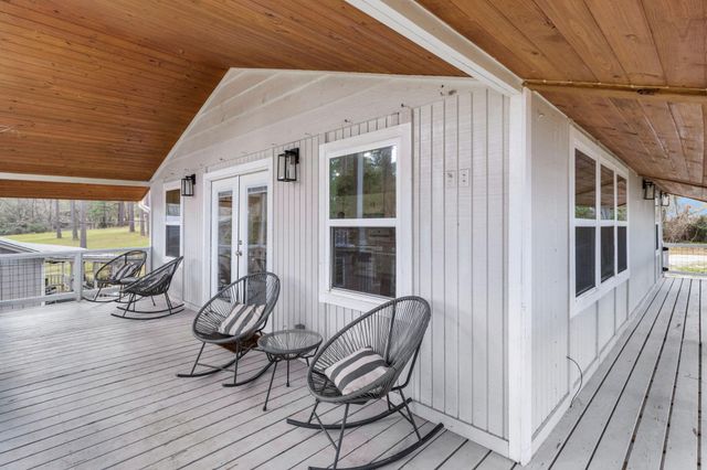 21 Red Bird Lane, Coldspring, TX 77331