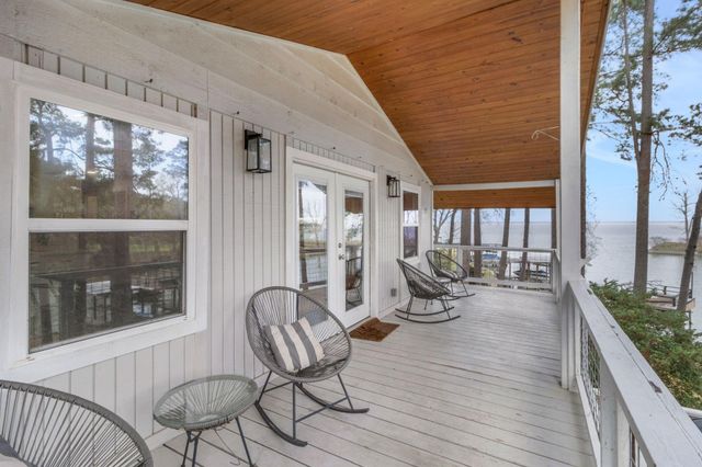 21 Red Bird Lane, Coldspring, TX 77331