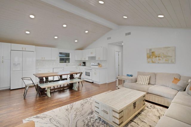 21 Red Bird Lane, Coldspring, TX 77331