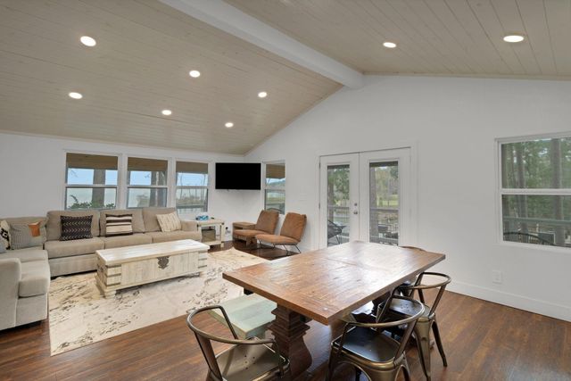 21 Red Bird Lane, Coldspring, TX 77331