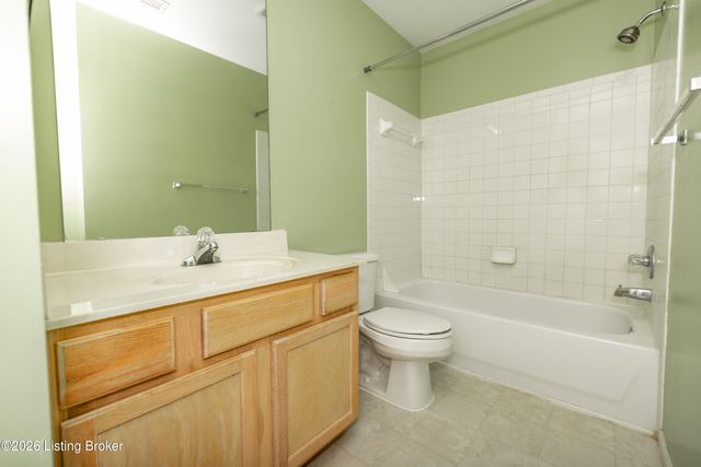 5010 Kames Square, Louisville, KY 40241