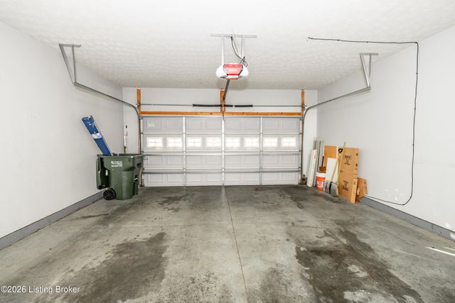 5010 Kames Square, Louisville, KY 40241