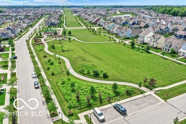 2105 Granville Drive, Westfield, IN 46074