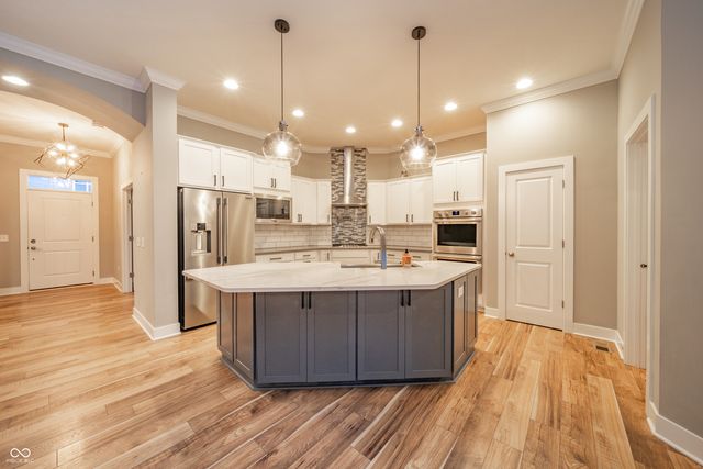 2105 Granville Drive, Westfield, IN 46074