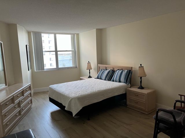 2600 N Flagler Drive 705, West Palm Beach, FL 33407