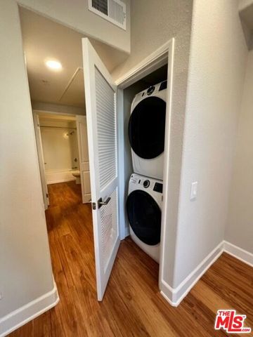 5553 W 6th Street 2-412, Los Angeles, CA 90036