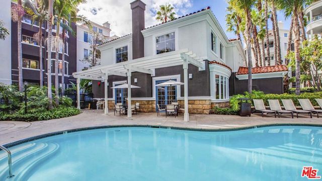 5553 W 6th Street 2-412, Los Angeles, CA 90036