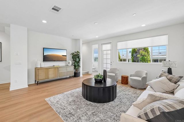 2500 Thyme Way, Carlsbad, CA 92008