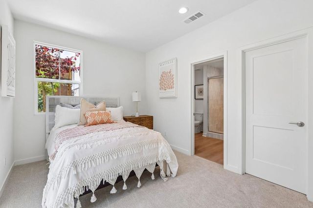 2500 Thyme Way, Carlsbad, CA 92008