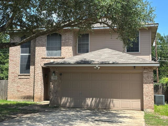 1917 White Oak CIR, Round Rock, TX 78681