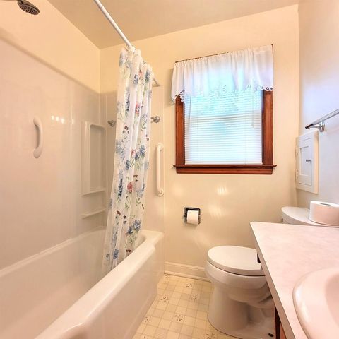 1340 W SPRING STREET, Appleton, WI 54914