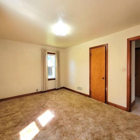 1340 W SPRING STREET, Appleton, WI 54914