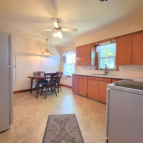 1340 W SPRING STREET, Appleton, WI 54914