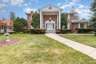 2232 Center Avenue, Bay City, MI 48708