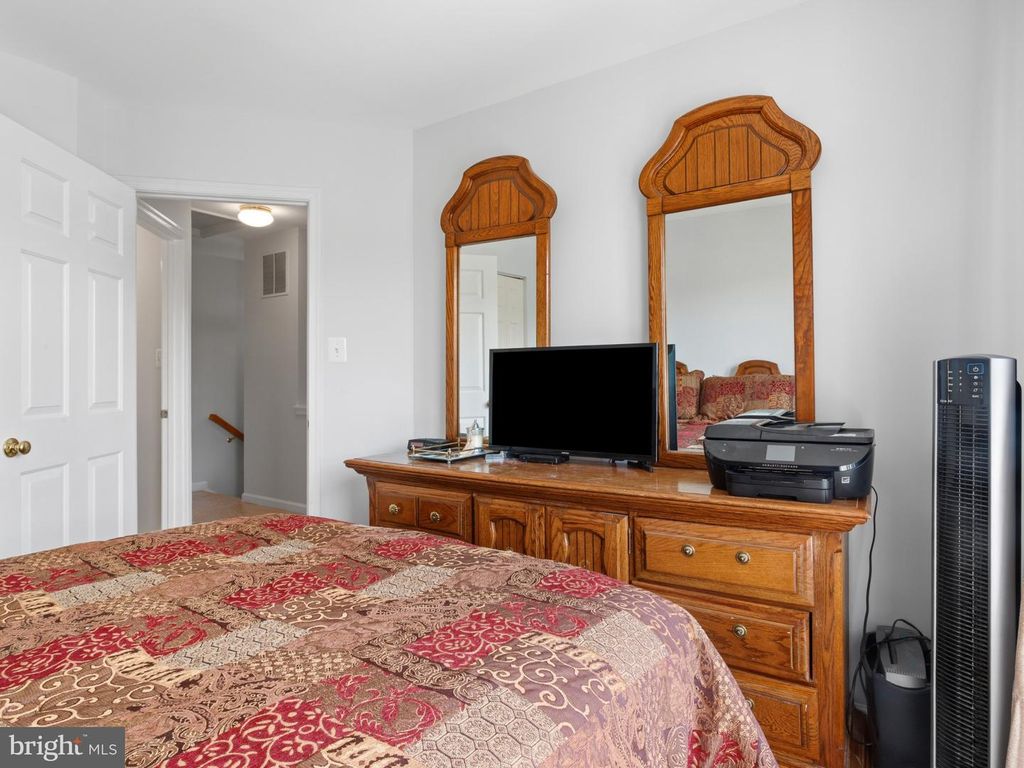 Image 24 of property listing at 4225 LAVENDER LN, Bowie, MD 20720