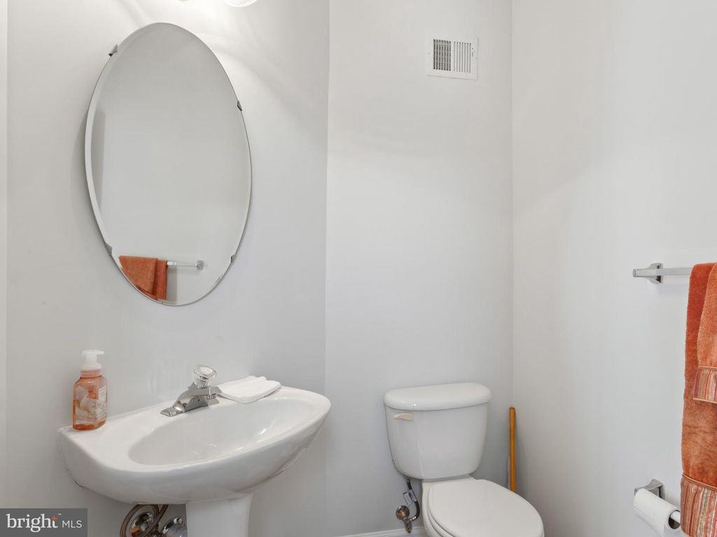 Image 28 of property listing at 4225 LAVENDER LN, Bowie, MD 20720