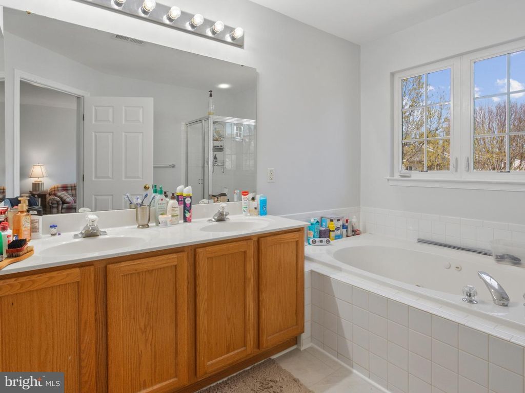 Image 32 of property listing at 4225 LAVENDER LN, Bowie, MD 20720