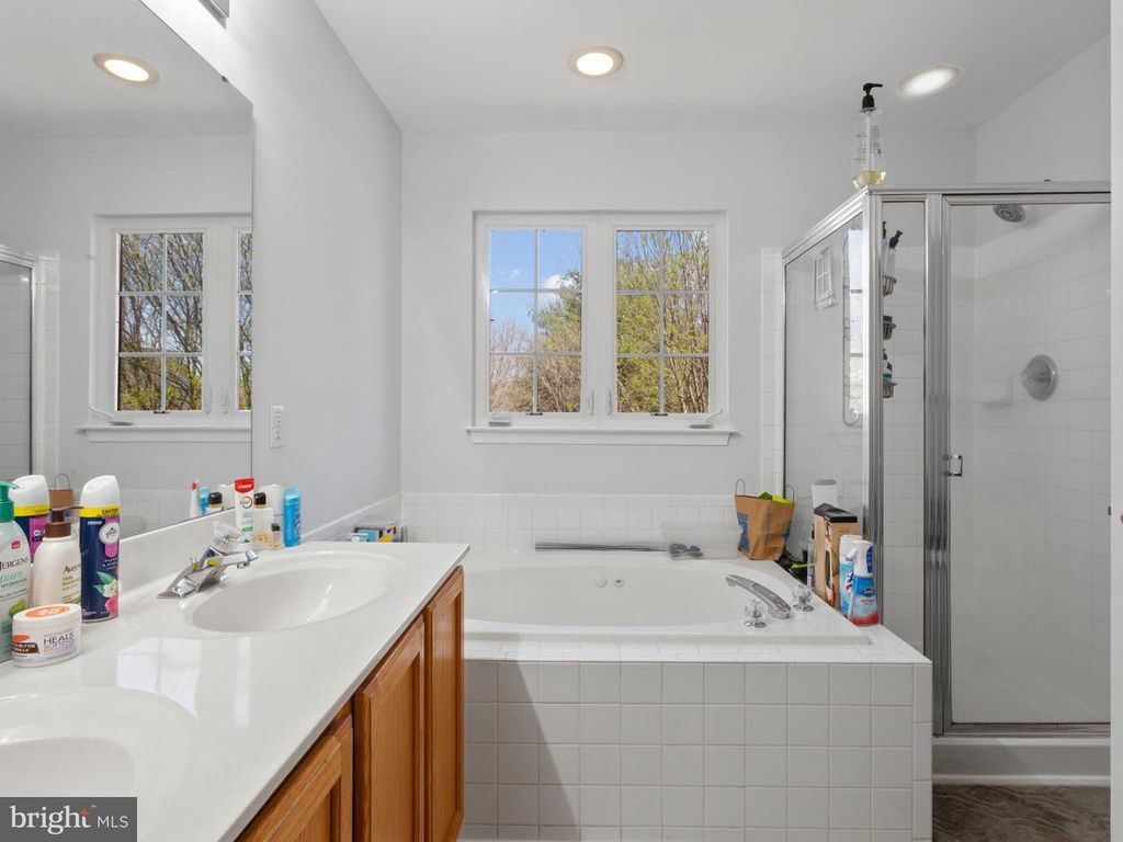 Image 33 of property listing at 4225 LAVENDER LN, Bowie, MD 20720