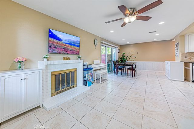1524 Sherwood Village, Placentia, CA 92870