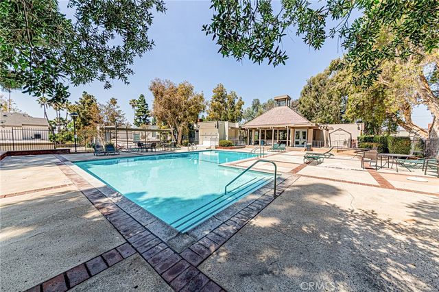 1524 Sherwood Village, Placentia, CA 92870