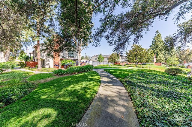 1524 Sherwood Village, Placentia, CA 92870