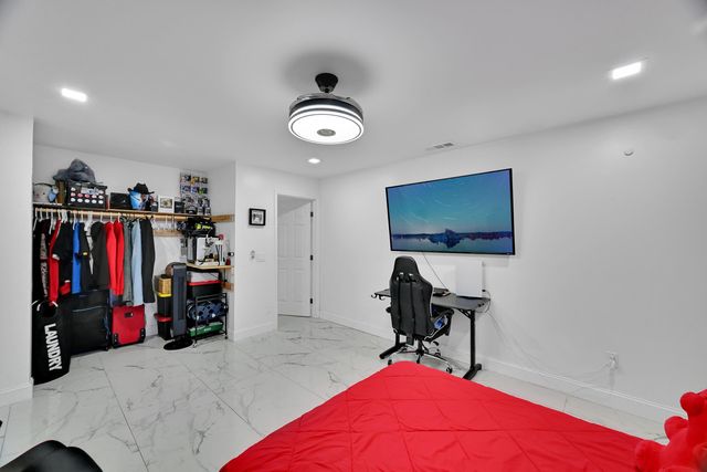 2404 Dade Road, Fort Pierce, FL 34982