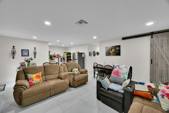 2404 Dade Road, Fort Pierce, FL 34982