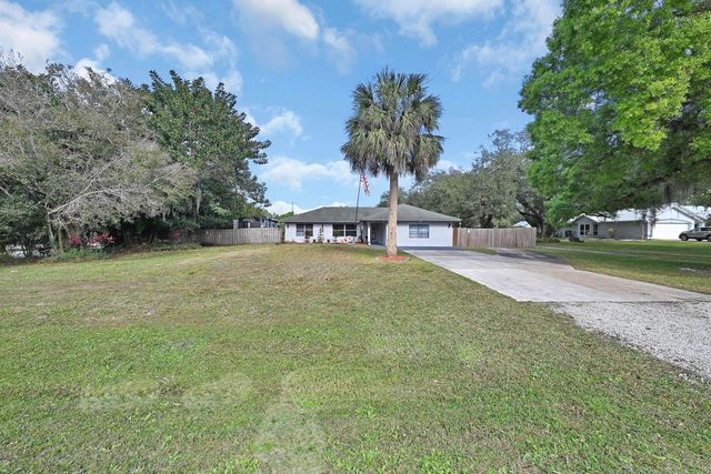 2404 Dade Road, Fort Pierce, FL 34982