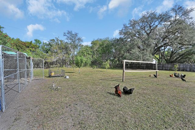 2404 Dade Road, Fort Pierce, FL 34982