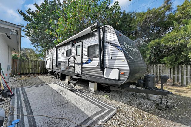 2404 Dade Road, Fort Pierce, FL 34982