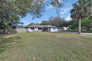 2404 Dade Road, Fort Pierce, FL 34982