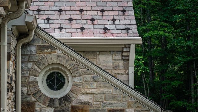 8061 Chagrin Road, Chagrin Falls, OH 44023
