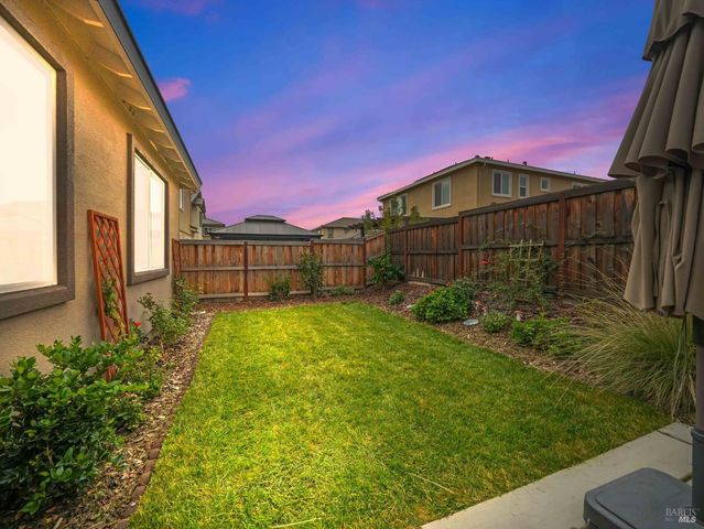 224 Gannet St, Vacaville, CA 95688