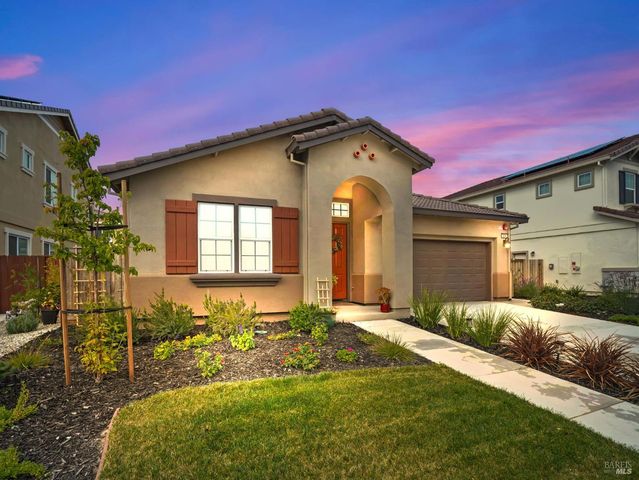 224 Gannet St, Vacaville, CA 95688