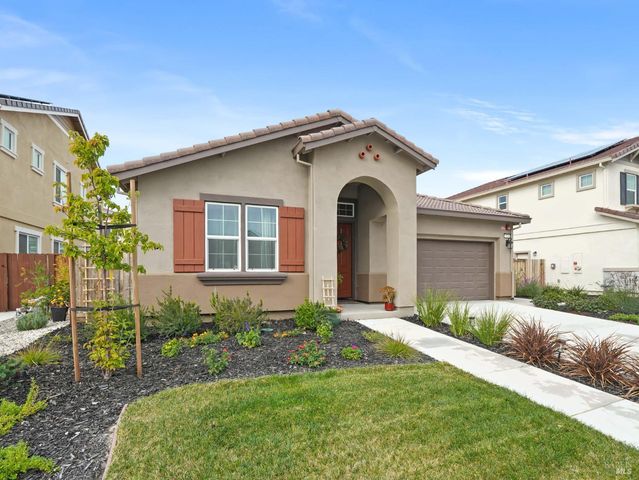 224 Gannet St, Vacaville, CA 95688