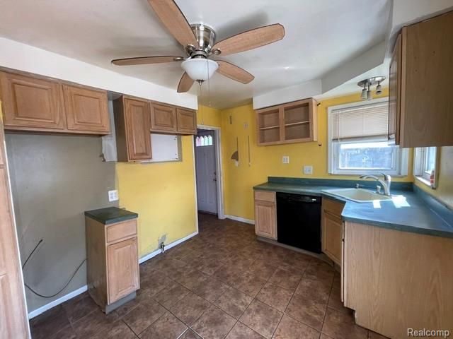 29451 Steinhauer Street, Inkster, MI 48141