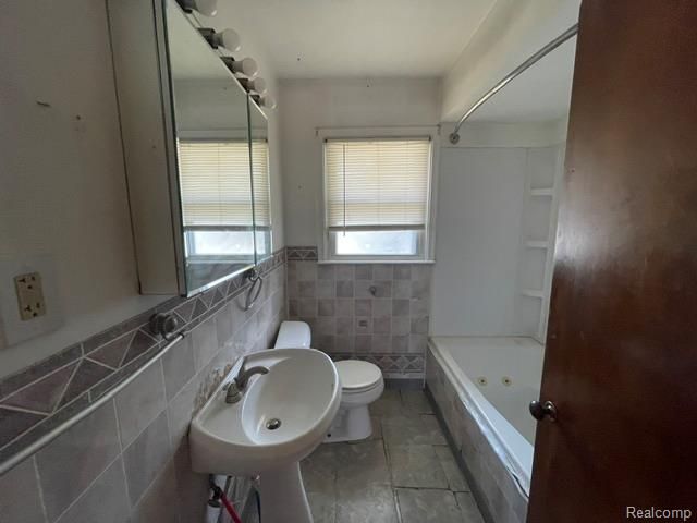 29451 Steinhauer Street, Inkster, MI 48141
