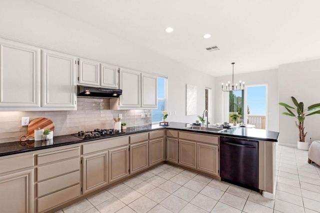 211 Sunset Court, Pacifica, CA 94044