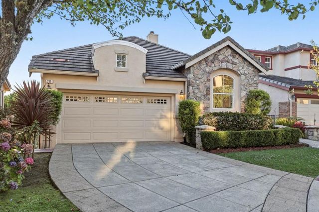 211 Sunset Court, Pacifica, CA 94044