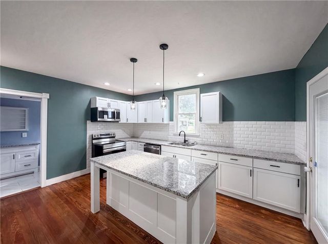 423 N Missouri Street, Liberty, MO 64068