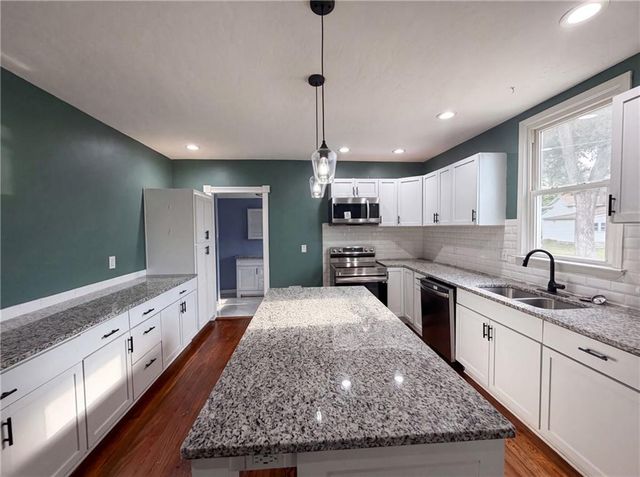 423 N Missouri Street, Liberty, MO 64068