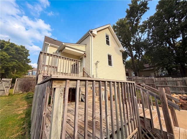 423 N Missouri Street, Liberty, MO 64068