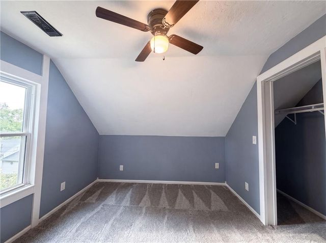 423 N Missouri Street, Liberty, MO 64068
