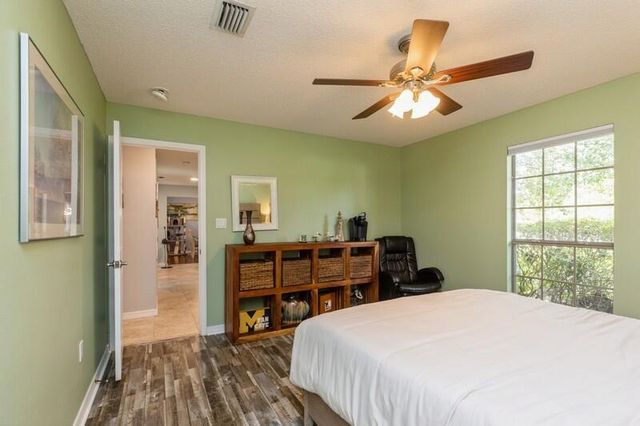 7060 Summit Drive, Navarre, FL 32566
