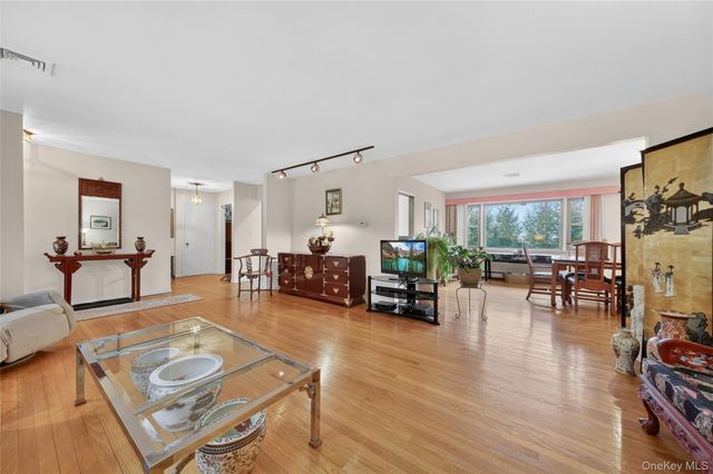 1275 Williams Drive, Shrub Oak, NY 10588