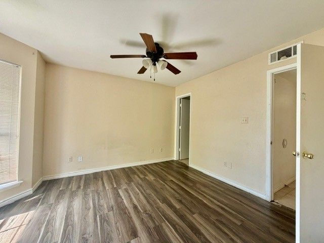 210 W Houston Street, Leonard, TX 75452
