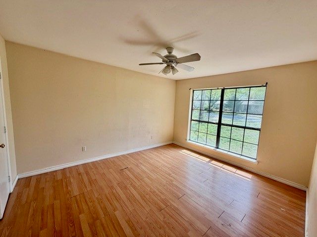 210 W Houston Street, Leonard, TX 75452