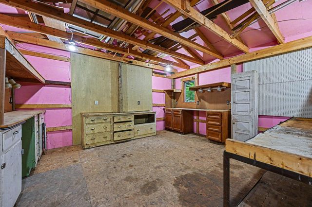 203 Dundee Drive, Emmett Twp, MI 49014
