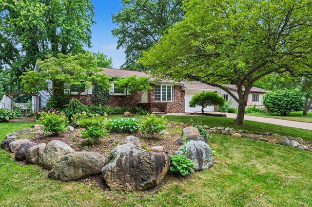 203 Dundee Drive, Emmett Twp, MI 49014