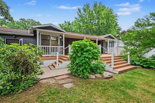 203 Dundee Drive, Emmett Twp, MI 49014